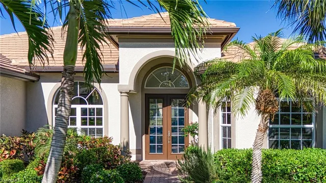 $1,795,000 | 379 Cypress Way West, Naples, FL 34110
