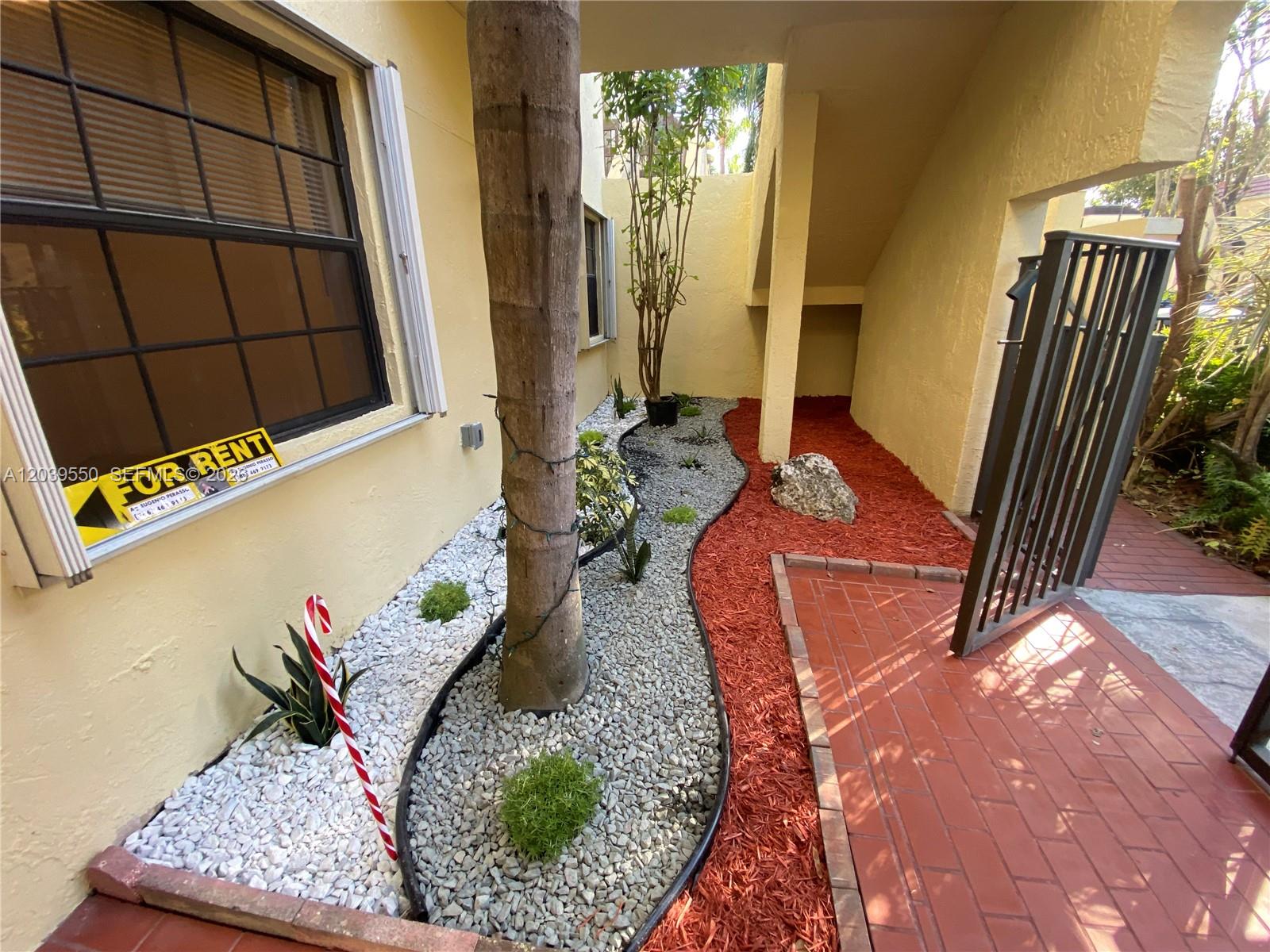 8807 Southwest 130th Place, Unit 102 Miami, FL 33186 - Photo 4 of 55