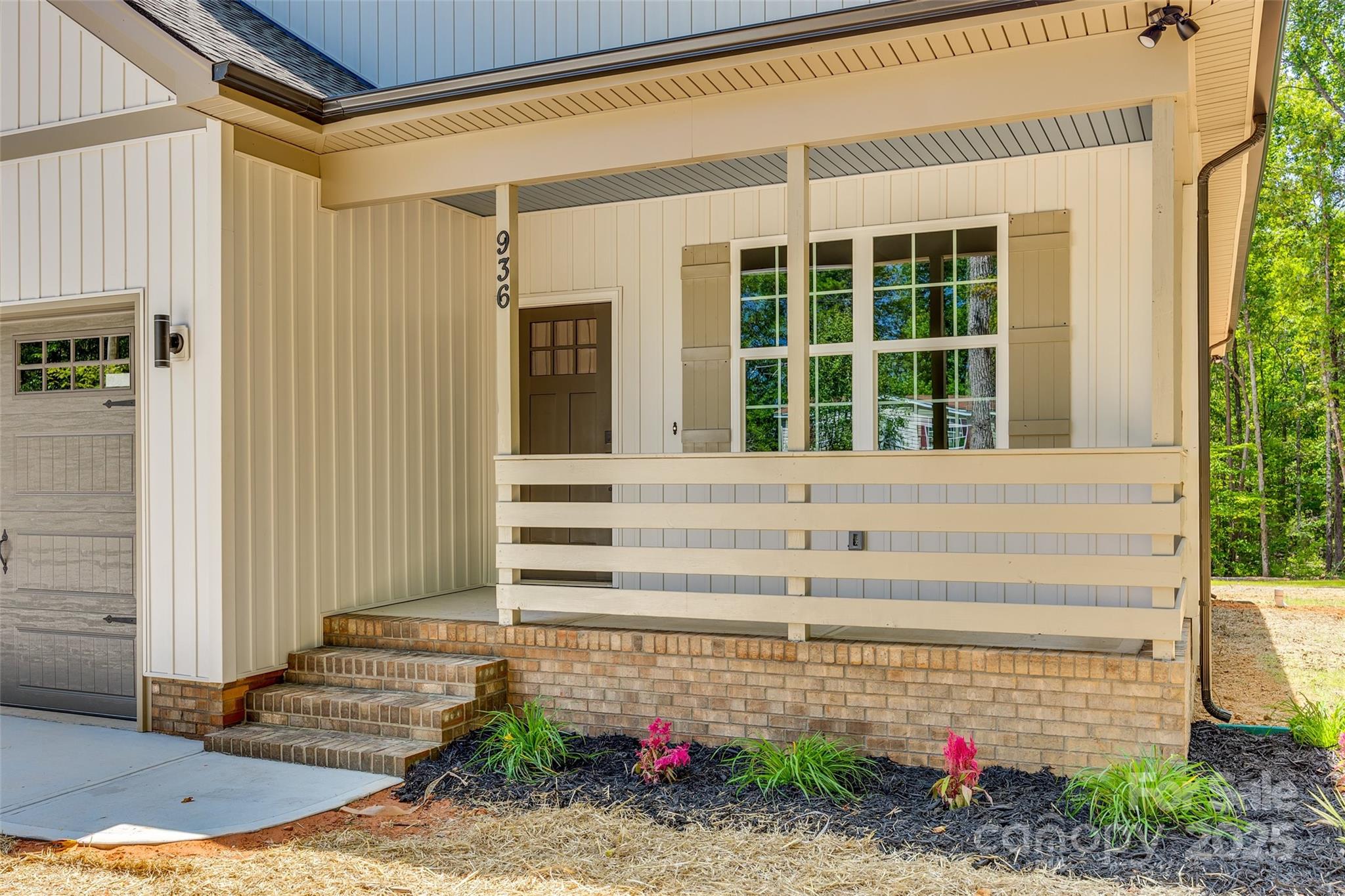 936 Jackson Road Fort Lawn, SC 29714 - Photo 2 of 32 Gallery Image 2