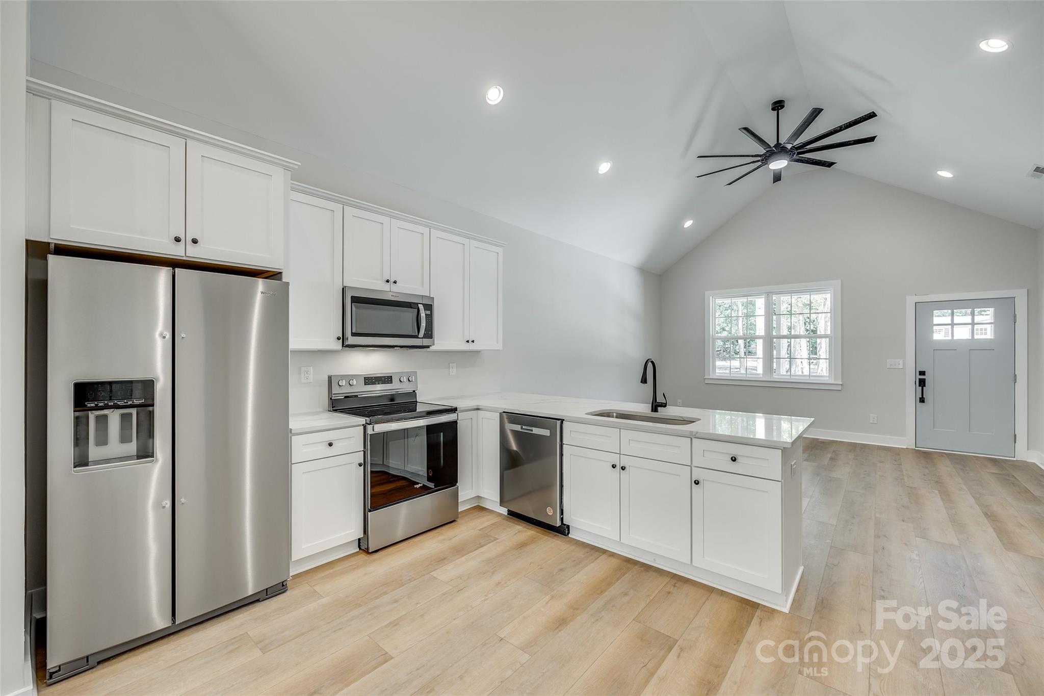 936 Jackson Road Fort Lawn, SC 29714 - Photo 7 of 32 Gallery Image 7