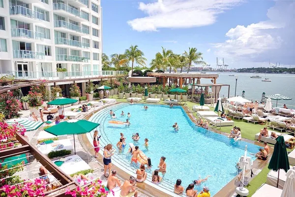$5,000 | 1100 West Avenue, Unit 322, Miami Beach, FL 33139