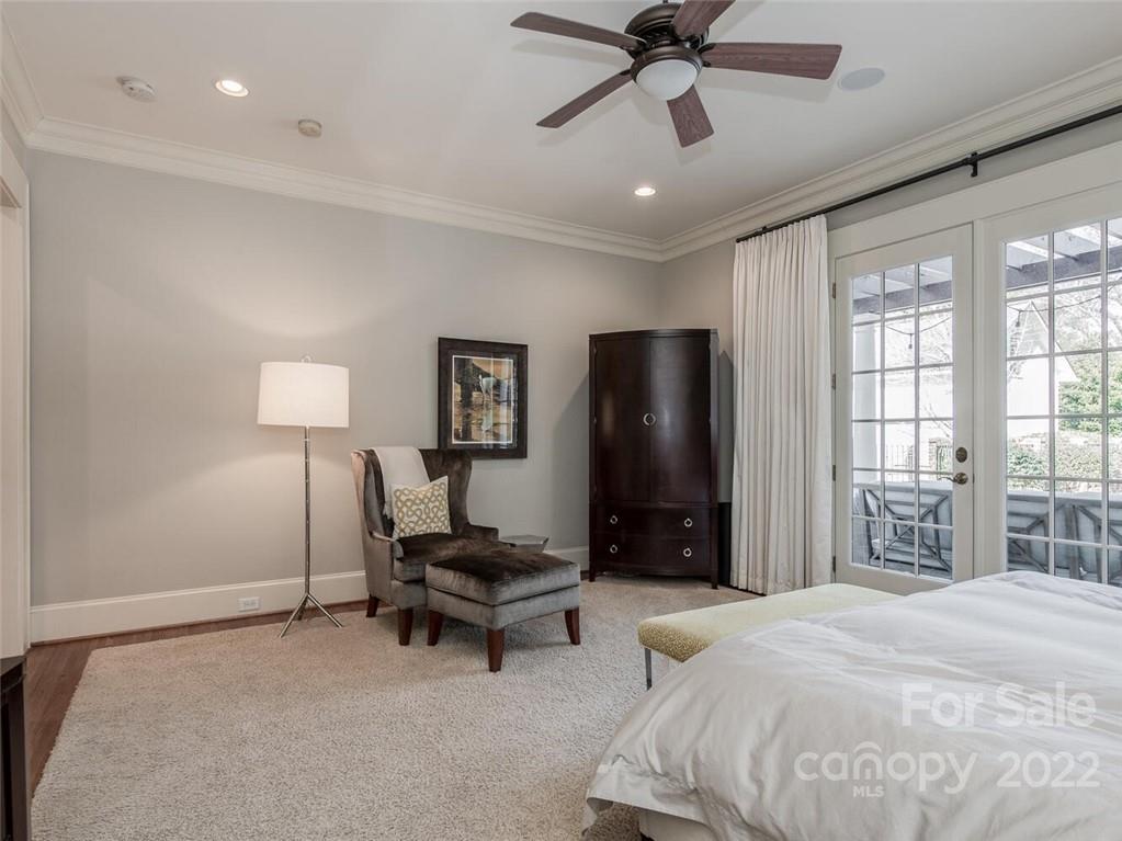 2000 Sharon Avenue Charlotte, NC 28211 - Photo 11 of 41