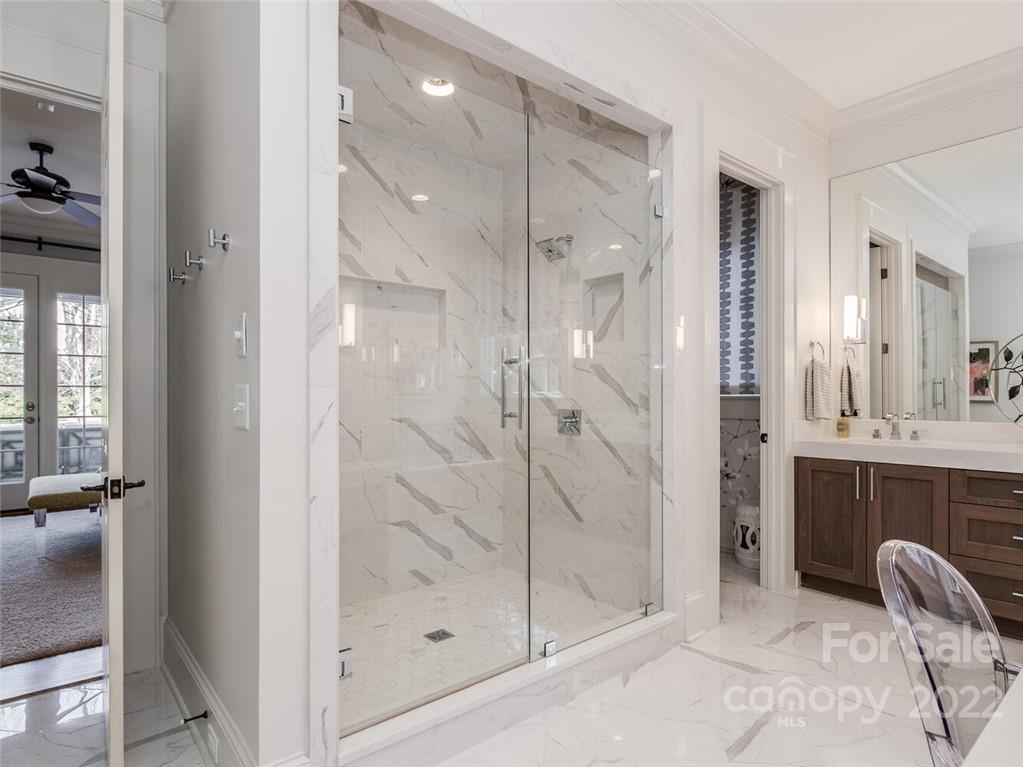 2000 Sharon Avenue Charlotte, NC 28211 - Photo 13 of 41