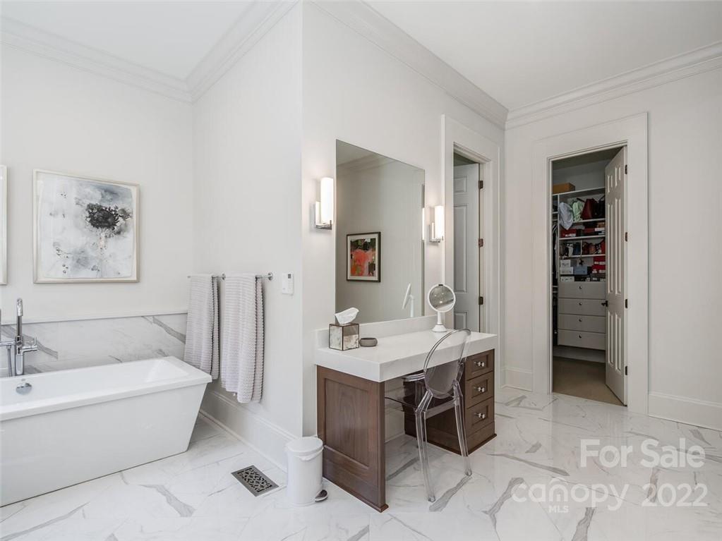 2000 Sharon Avenue Charlotte, NC 28211 - Photo 14 of 41