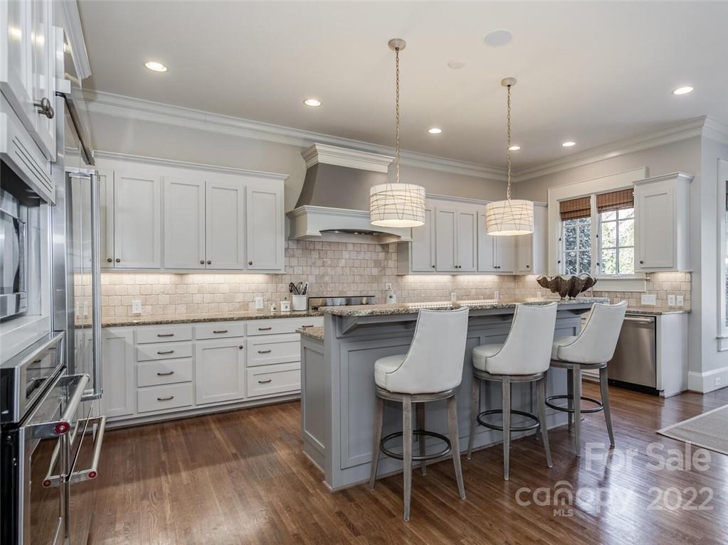 2000 Sharon Avenue Charlotte, NC 28211 - Photo 16 of 41