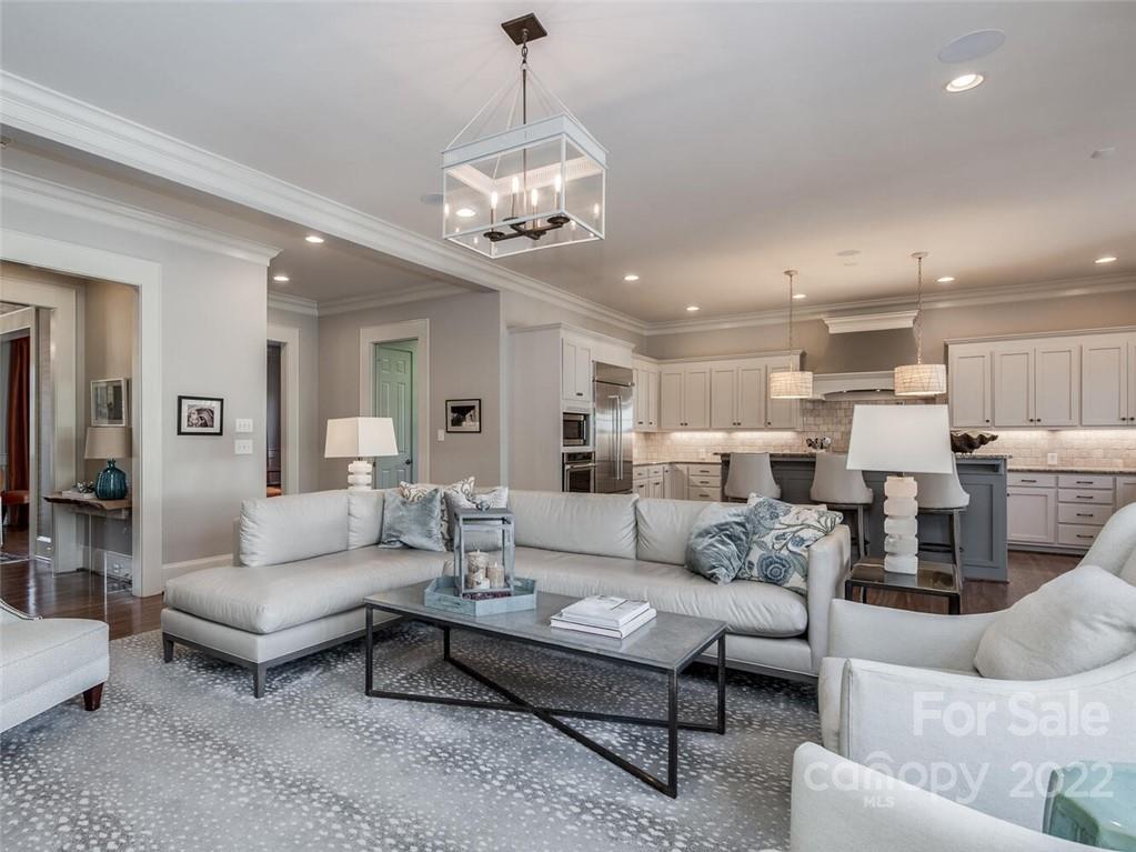 2000 Sharon Avenue Charlotte, NC 28211 - Photo 24 of 41