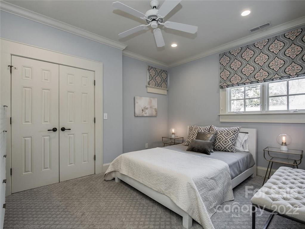 2000 Sharon Avenue Charlotte, NC 28211 - Photo 27 of 41