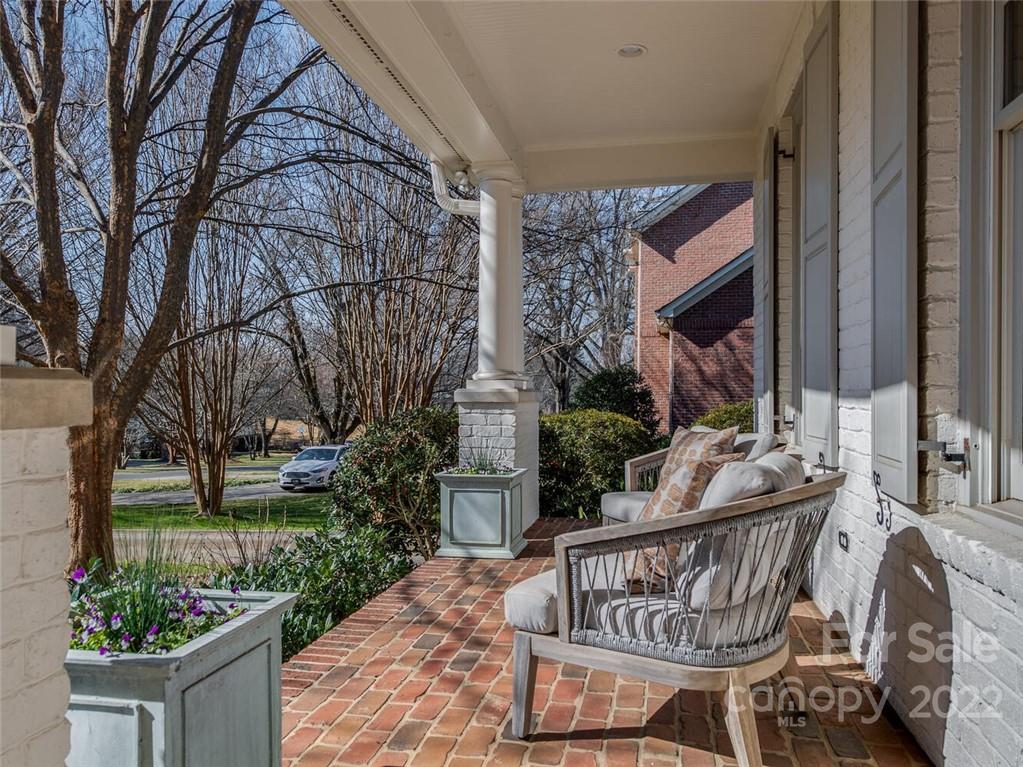 2000 Sharon Avenue Charlotte, NC 28211 - Photo 3 of 41