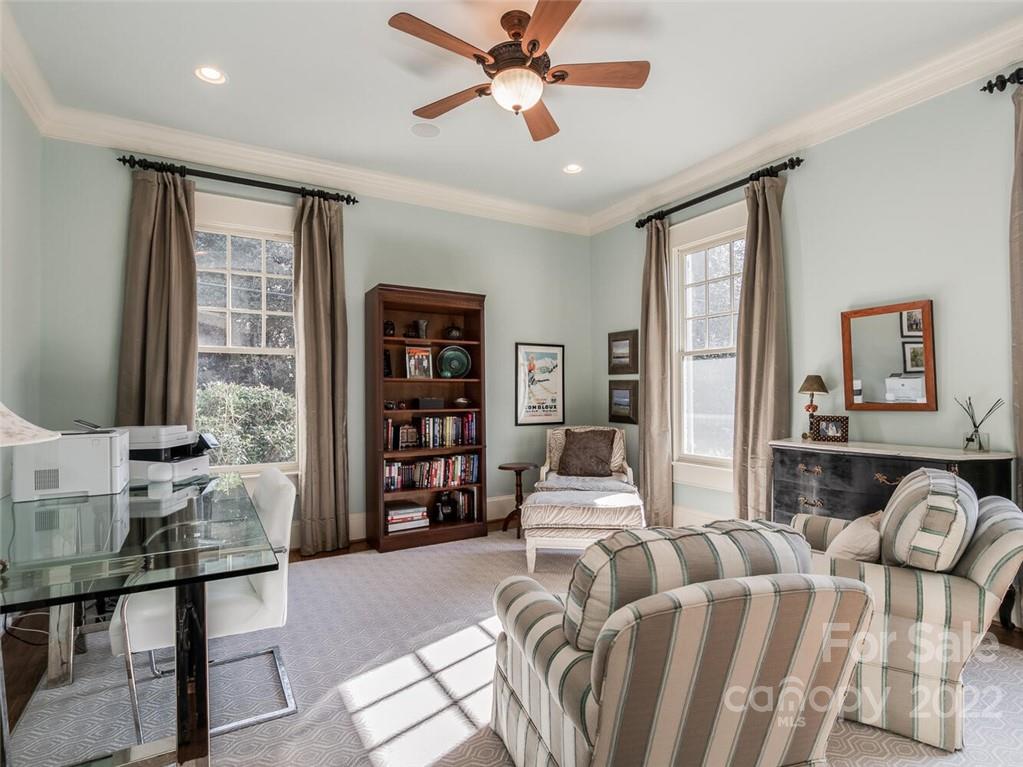 2000 Sharon Avenue Charlotte, NC 28211 - Photo 8 of 41