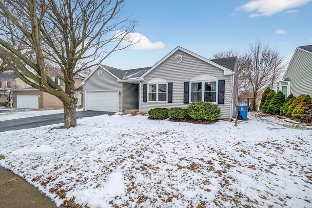 $345,000 | 1412 Bar Harbour Road, Aurora, IL 60504