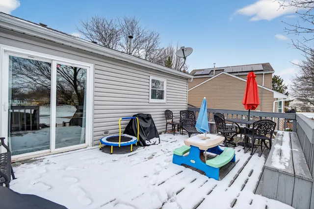 $345,000 | 1412 Bar Harbour Road, Aurora, IL 60504