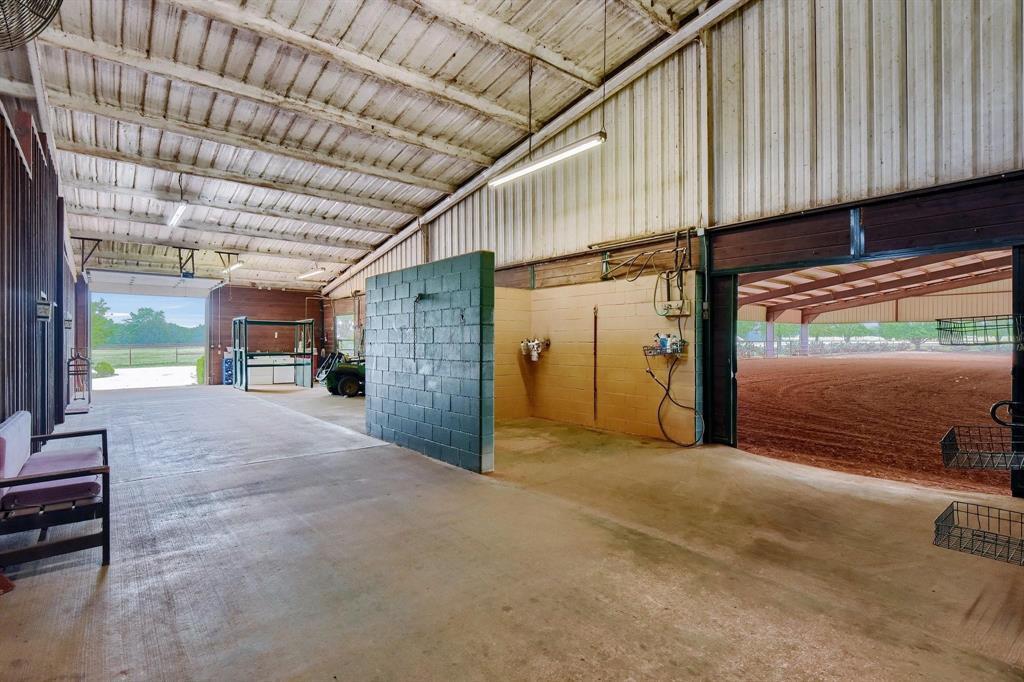 10898 Friendship Road Pilot Point, TX 76258 - Photo 11 of 24 View of horse barn