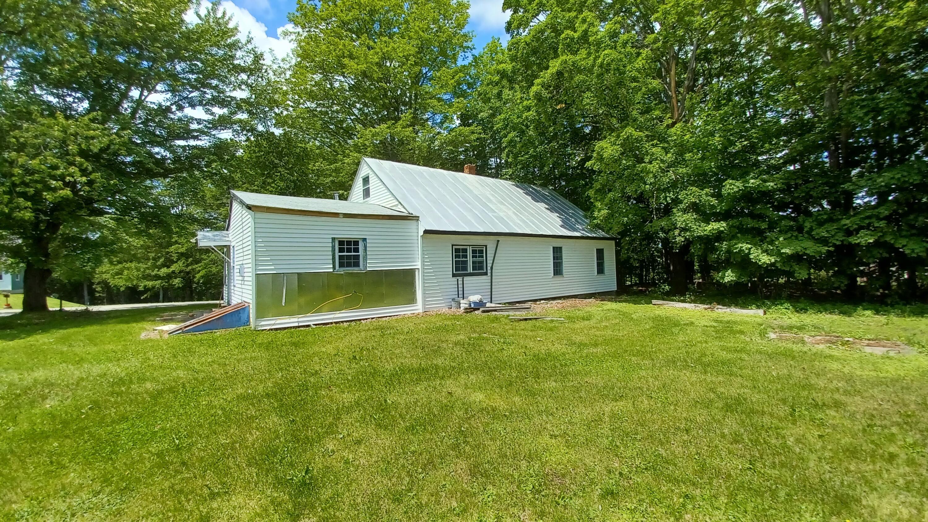 423 Ridge Road Fairfield, ME 04937 - Photo 4 of 53 20230620_122446