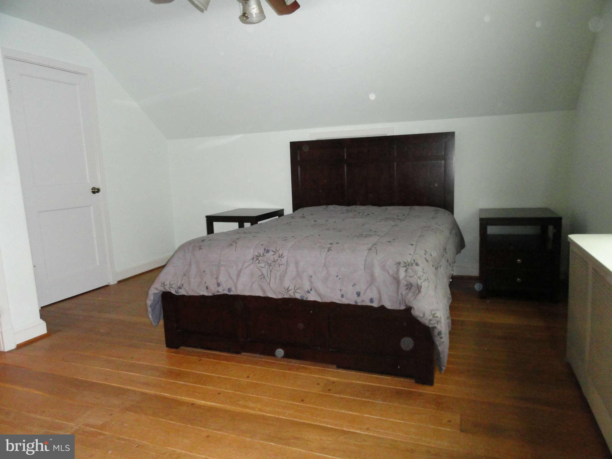 3815 Decatur Avenue Kensington, MD 20895 - Photo 16 of 29 Upper level Bedroom 1