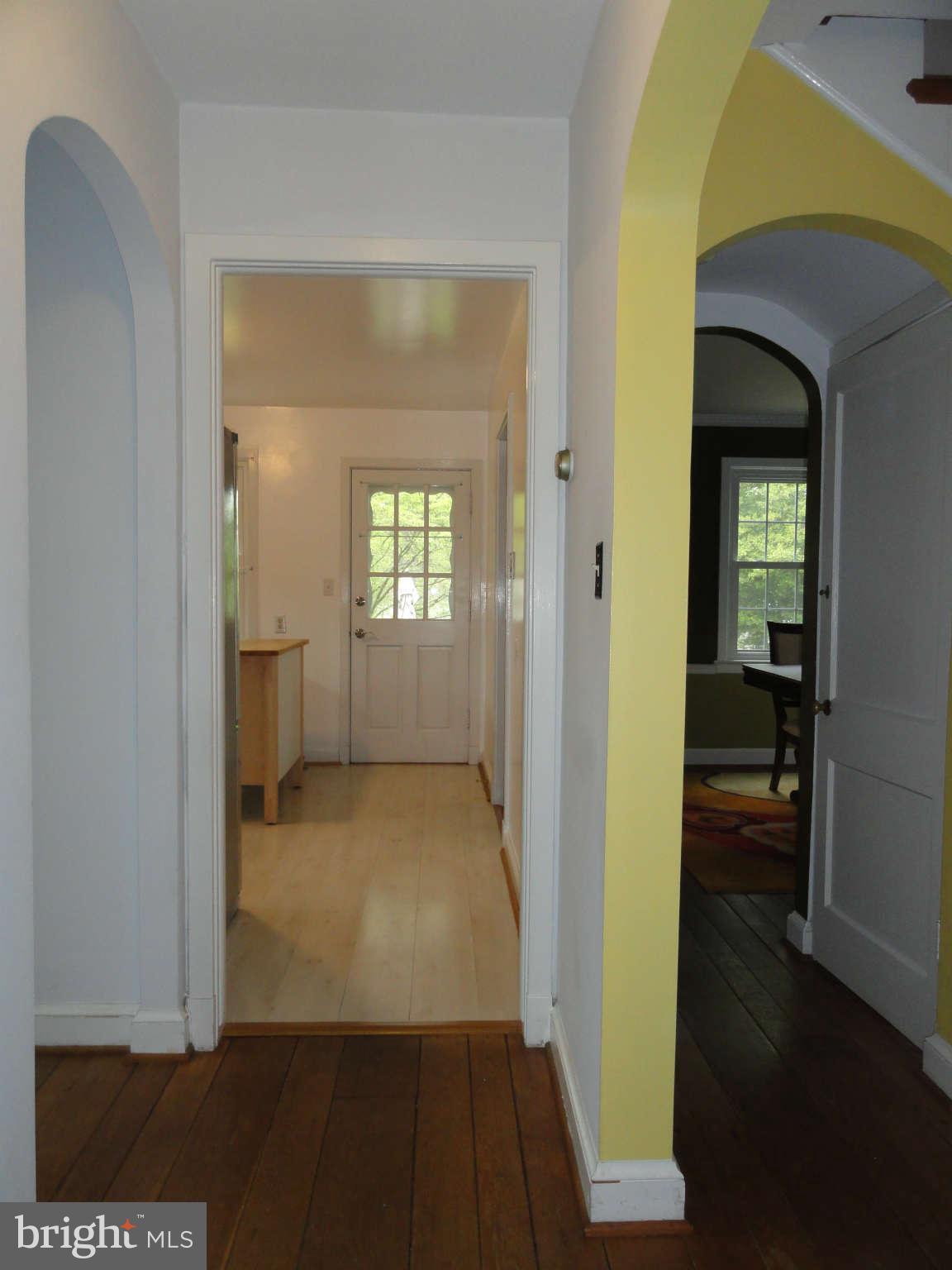 3815 Decatur Avenue Kensington, MD 20895 - Photo 6 of 29 main level archways