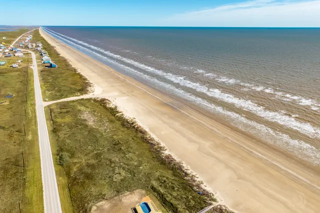 $2,980,000 | 4210 Bluewater / County Road 257 Highway, Freeport, TX 77541