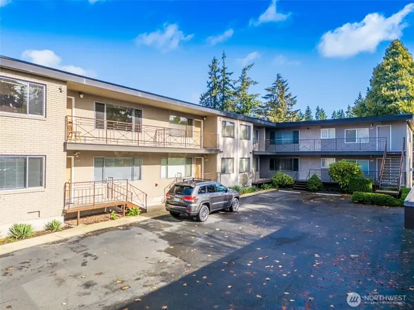 $3,500,000 | 14520 Phinney Avenue North, Shoreline, WA 98133