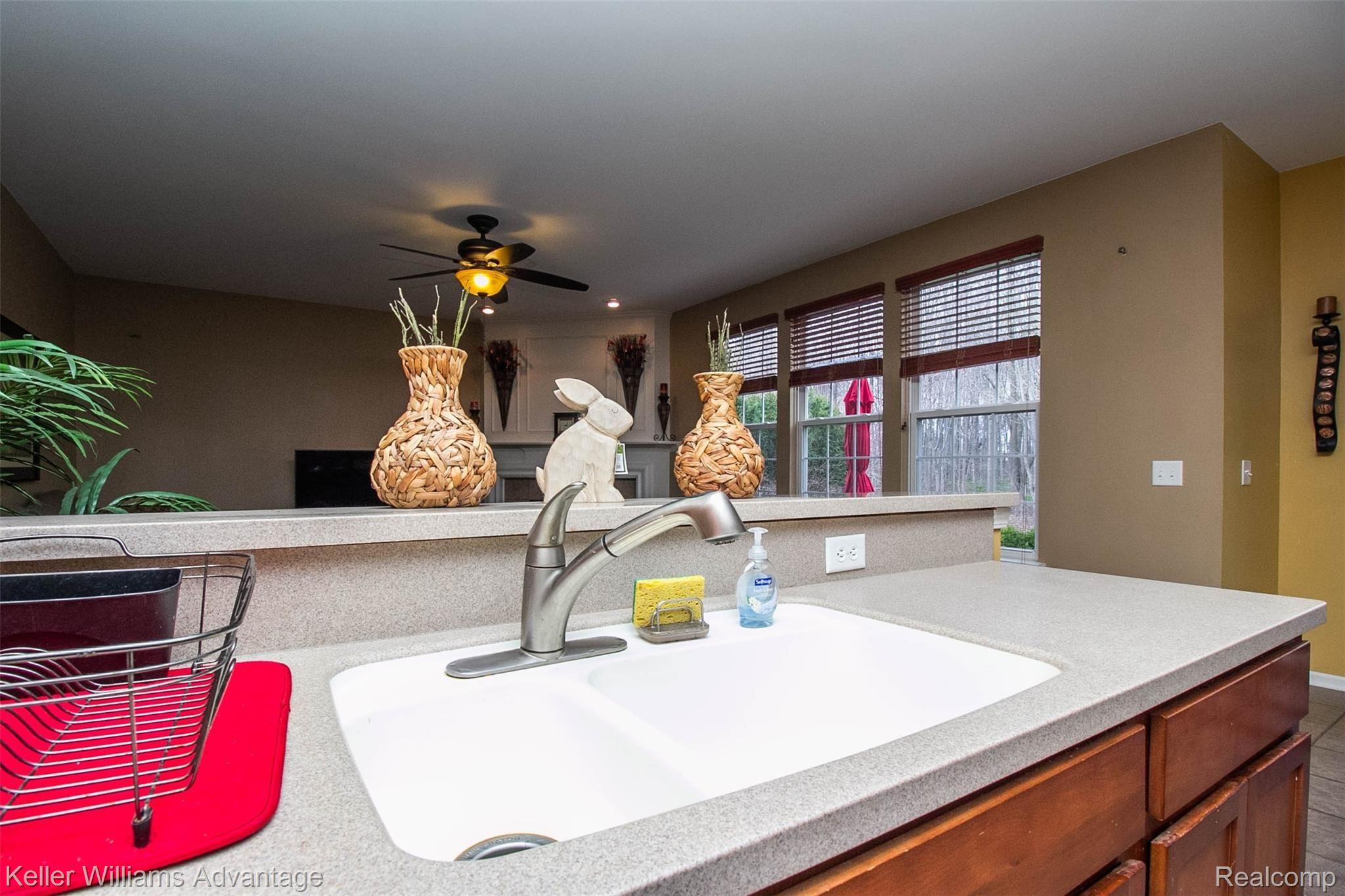 49692 Great Falls Road Canton, MI 48188 - Photo 14 of 38 10.jpg
