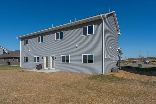$599,900 | 3201-3203 Nobel Drive, Mankato, MN 56001