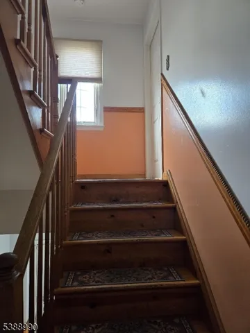 a view of entryway with a rug