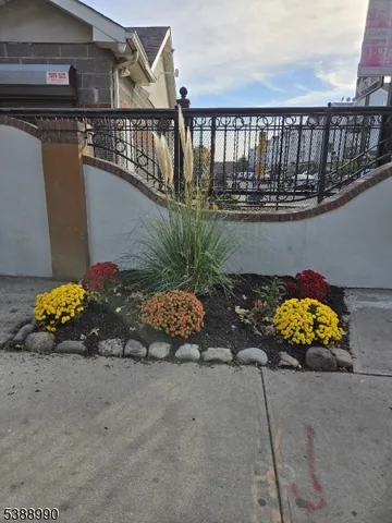 $3,100 | 89 Sumo Village Court, Newark, NJ 07114