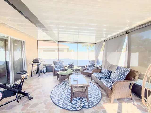 $289,900 | 2128 Bretton Ridge Boulevard, Winter Haven, FL 33884