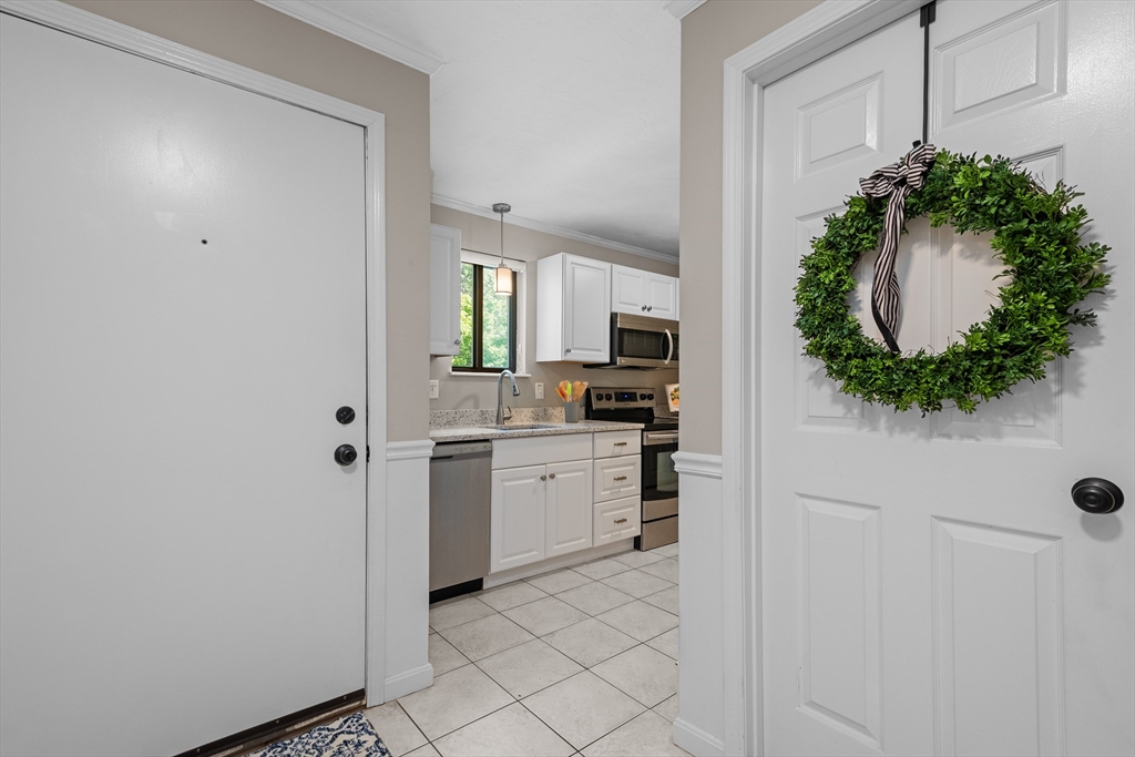 1195 Grafton Street, Unit 4 Worcester, MA 01604 - Photo 9 of 29 Gallery Image 9