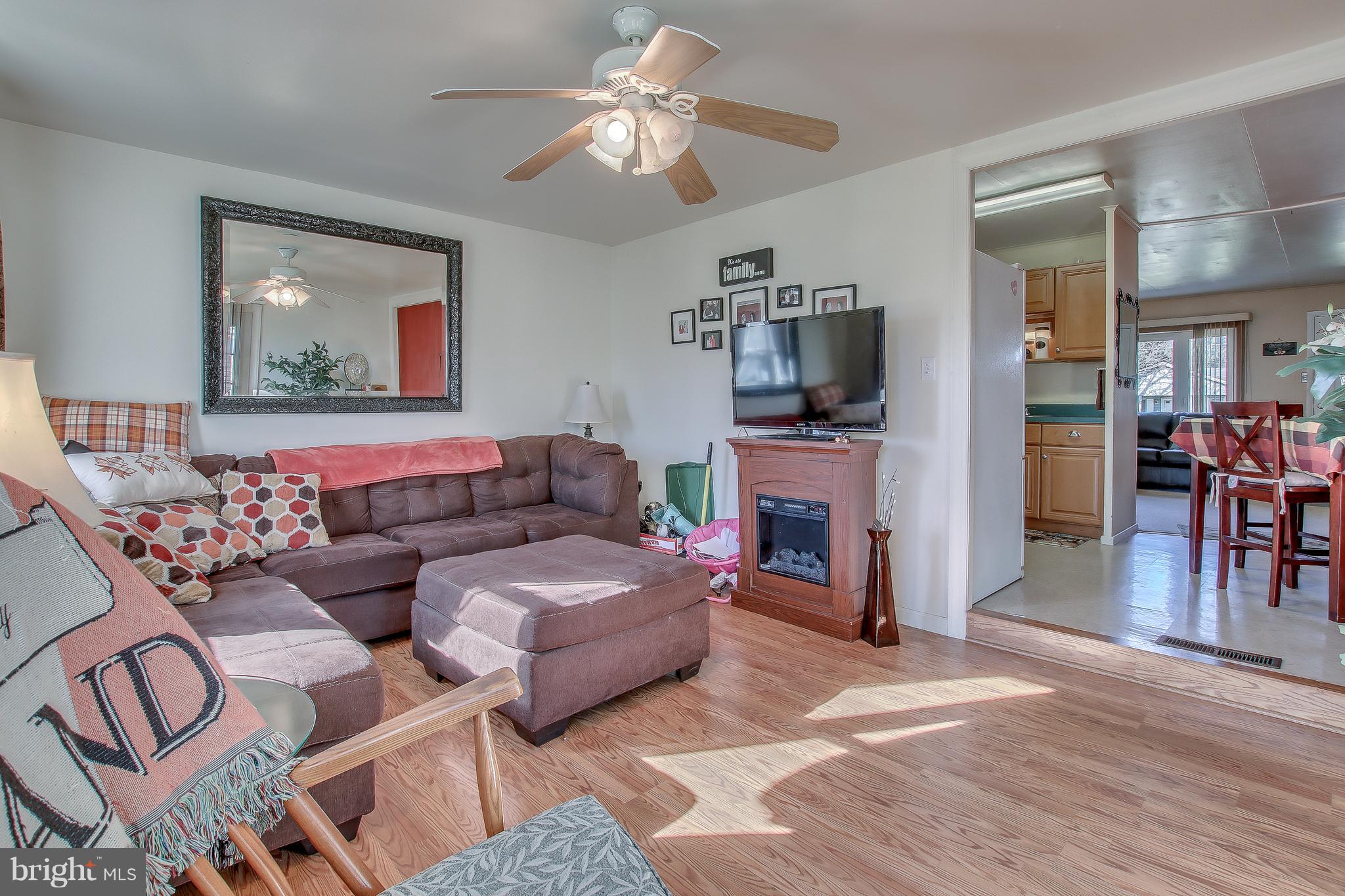 608 Auburn Road Fairless Hills, PA 19030 - Photo 11 of 23 Gallery Image 11