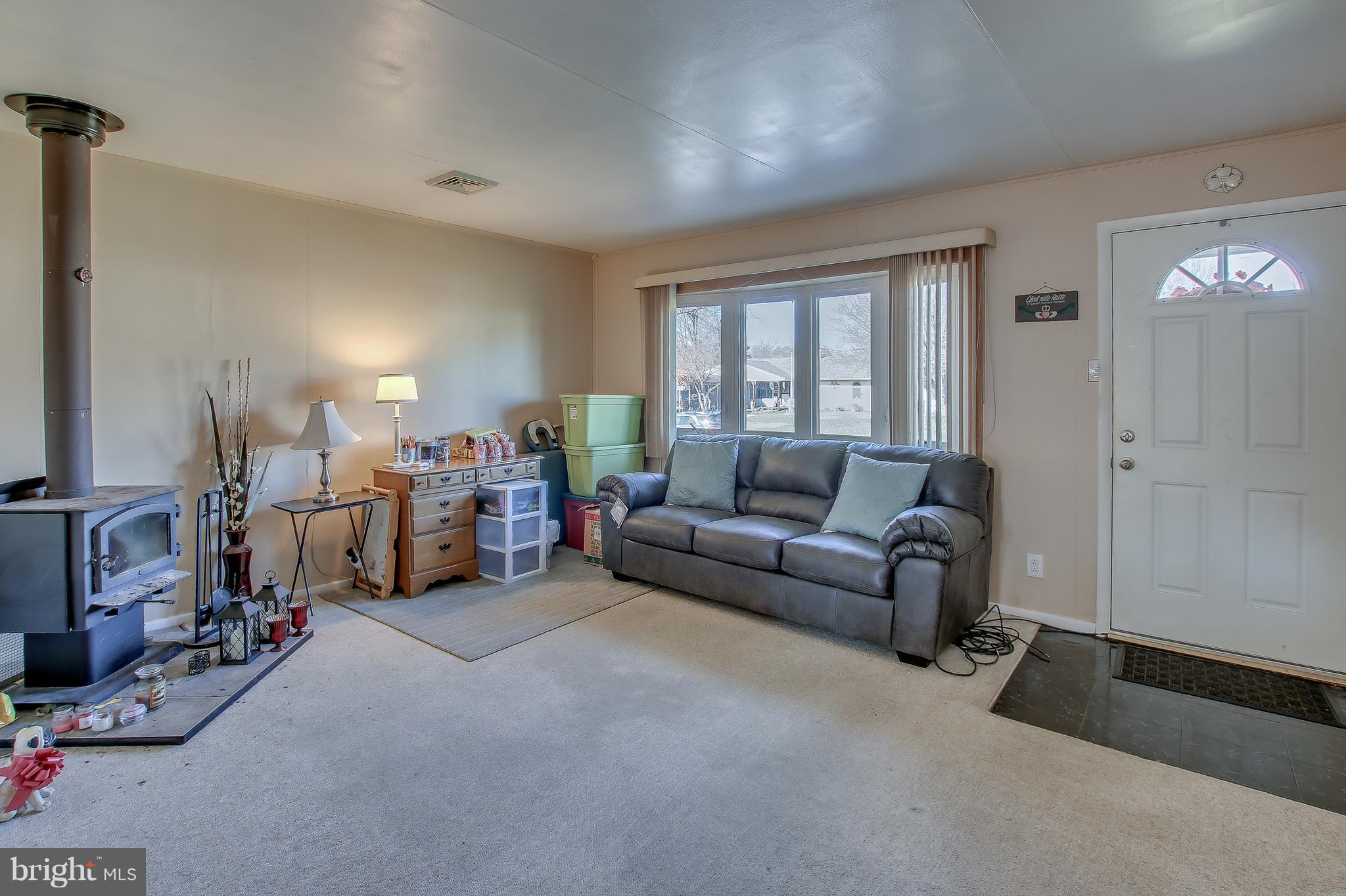 608 Auburn Road Fairless Hills, PA 19030 - Photo 3 of 23 Gallery Image 3