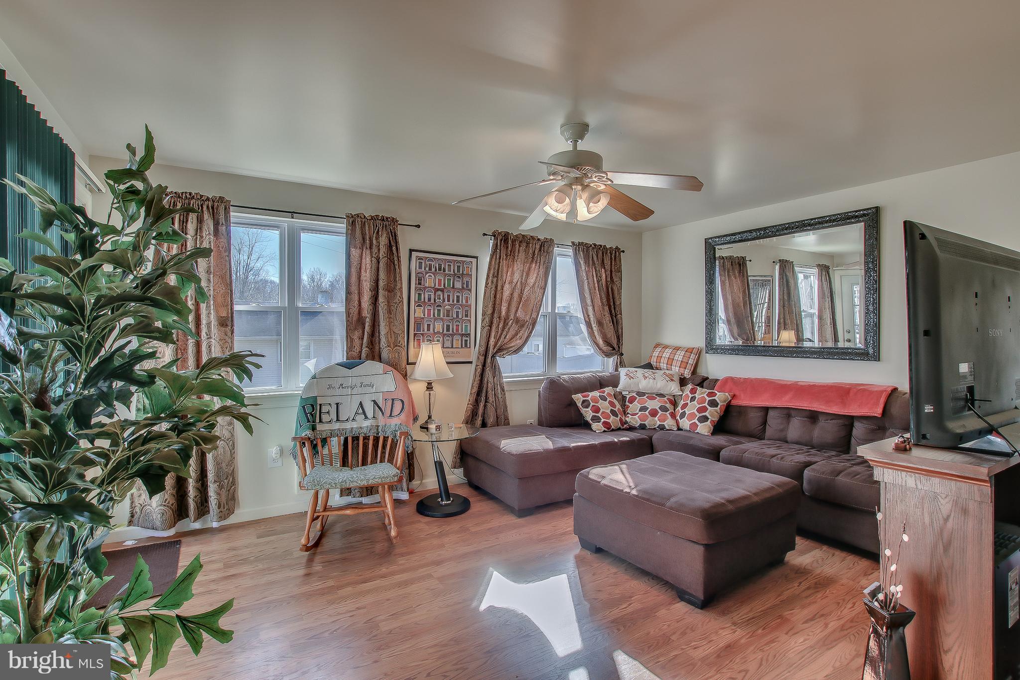 608 Auburn Road Fairless Hills, PA 19030 - Photo 9 of 23 Gallery Image 9