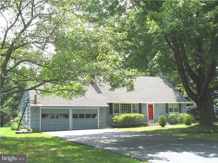 7 Lochatong Road Ewing, NJ 08628 - Photo 1 of 25 Gallery Image 1