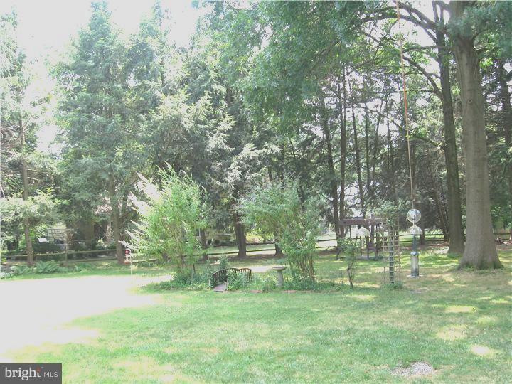 7 Lochatong Road Ewing, NJ 08628 - Photo 23 of 25 Gallery Image 23