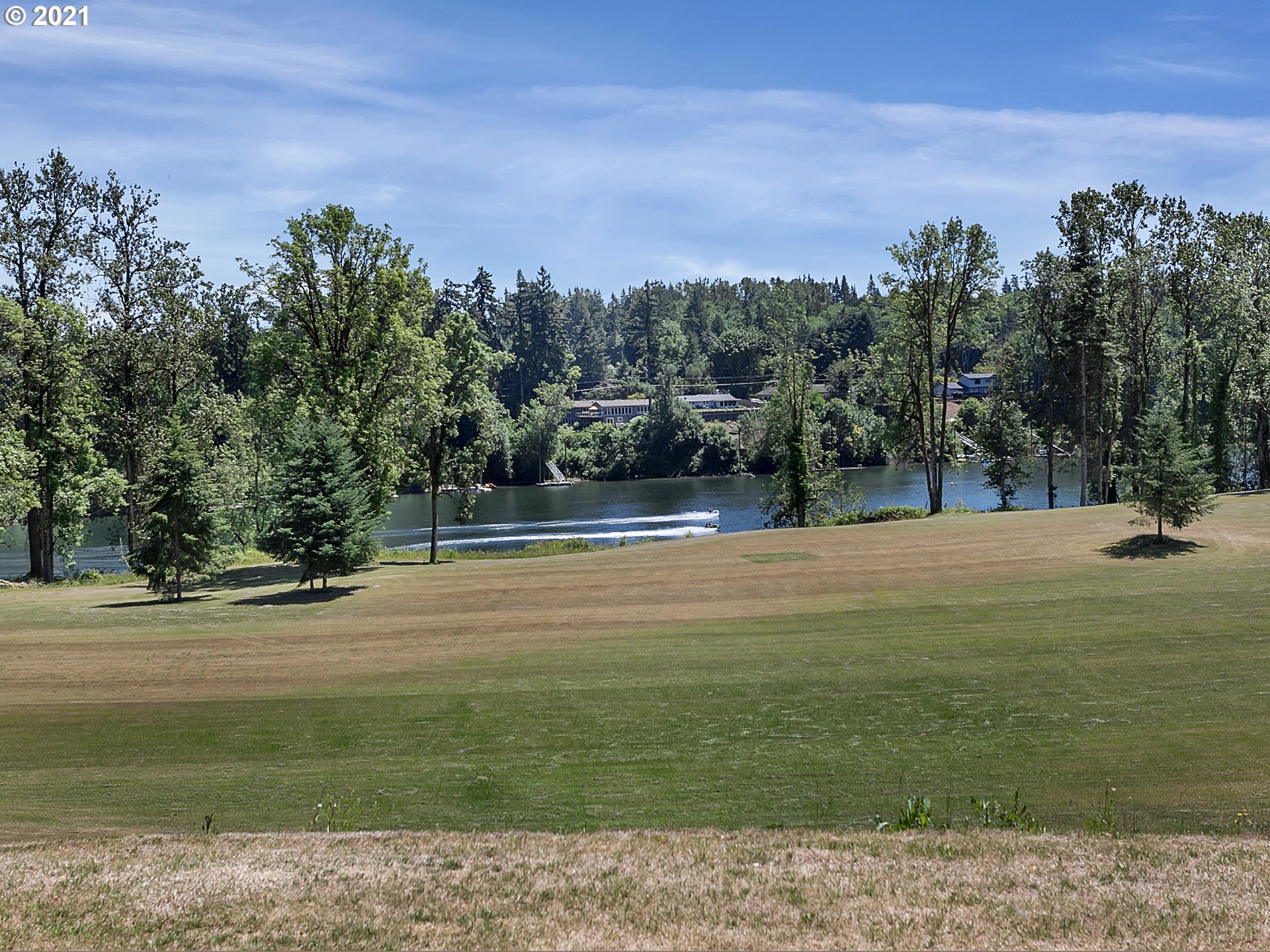 16096 Southwest Wilsonville Road Wilsonville, OR 97070 - Photo 32 of 32 a view of a park with large trees