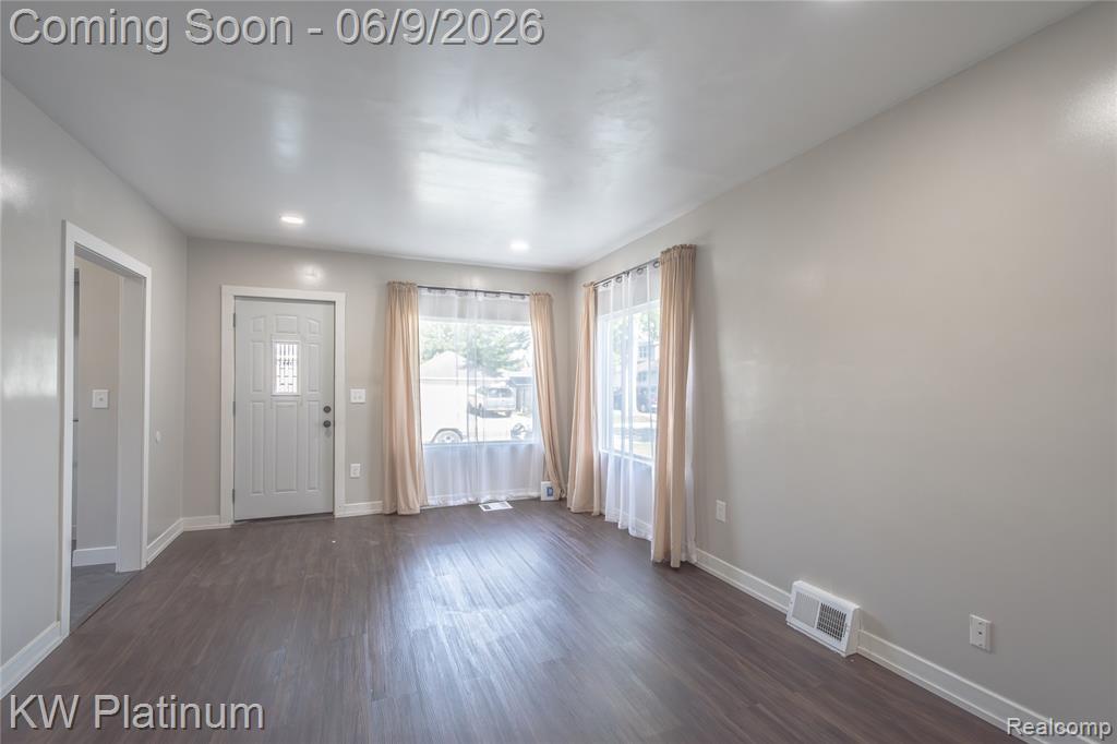 511 13th Street Port Huron, MI 48060 - Photo 13 of 23