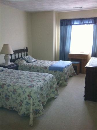185 Manville Hill Road, Unit 302 Cumberland, RI 02864 - Photo 4 of 10