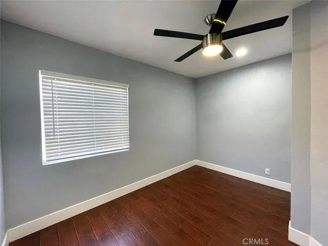 $4,000 | 1341 West School Street, Compton, CA 90220