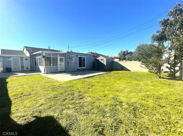 $4,000 | 1341 West School Street, Compton, CA 90220