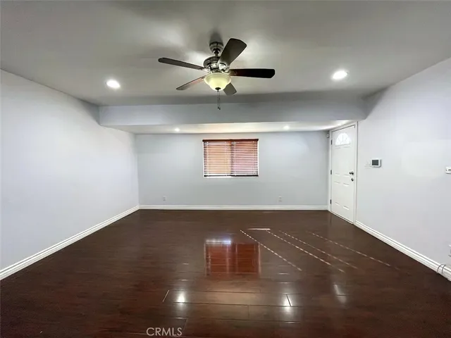 $4,000 | 1341 West School Street, Compton, CA 90220