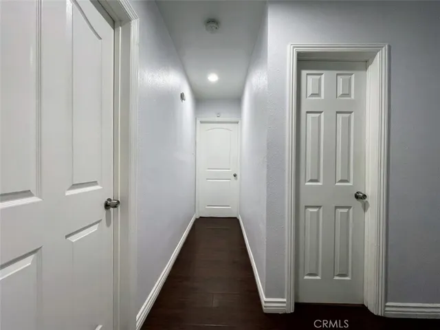 $4,000 | 1341 West School Street, Compton, CA 90220