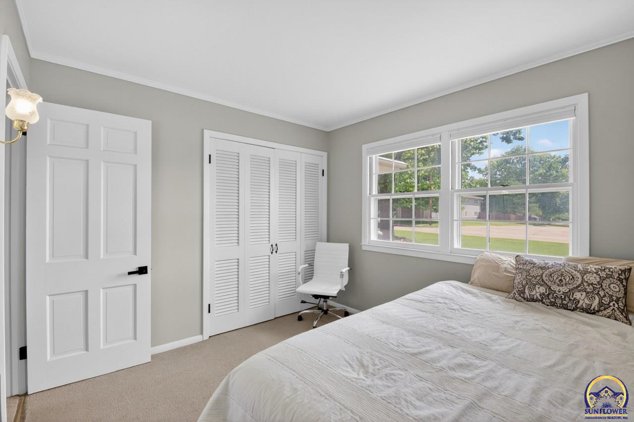 2031 Southwest Sims Avenue Topeka, KS 66604 - Photo 29 of 30