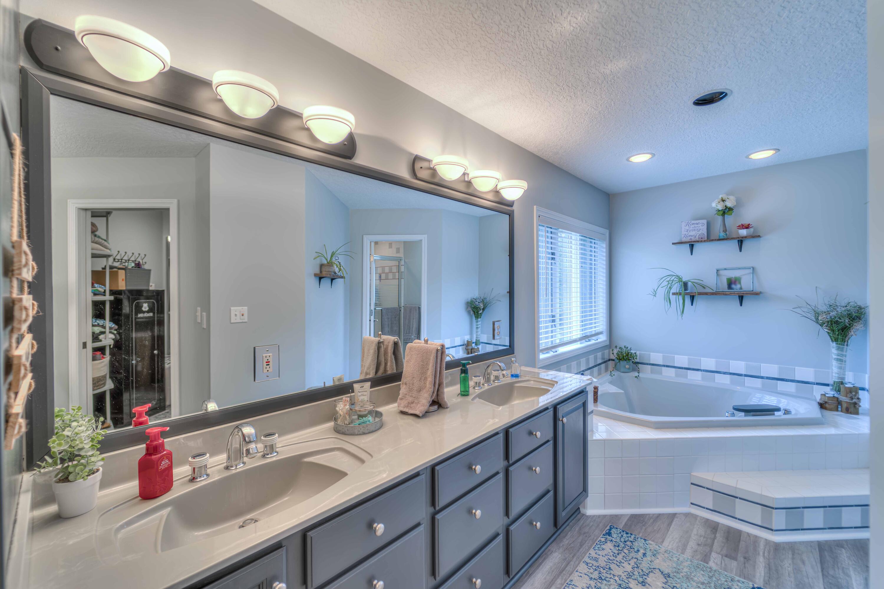 7485 Hunters Ridge Drive Jackson, MI 49201 - Photo 18 of 51 7485 Hunters Ridge 39