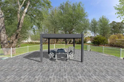 $4,995,000 | 2 High Point Terrace, Scarsdale, NY 10583