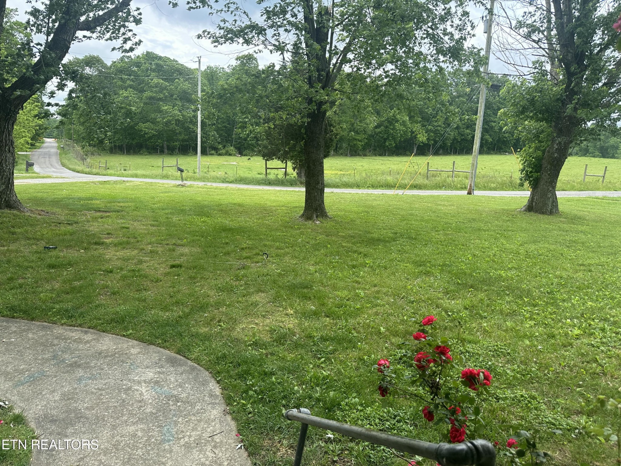 240 Tate Road Crossville, TN 38571 - Photo 4 of 27 Gallery Image 4