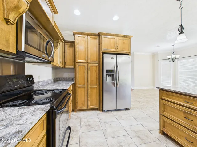 $1,900 | 382 Shawnee Farms Road, Opelousas, LA 70570