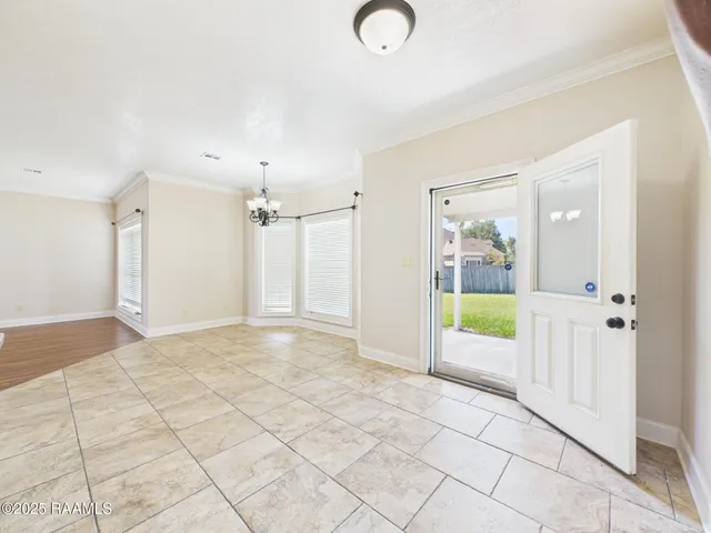 $1,900 | 382 Shawnee Farms Road, Opelousas, LA 70570