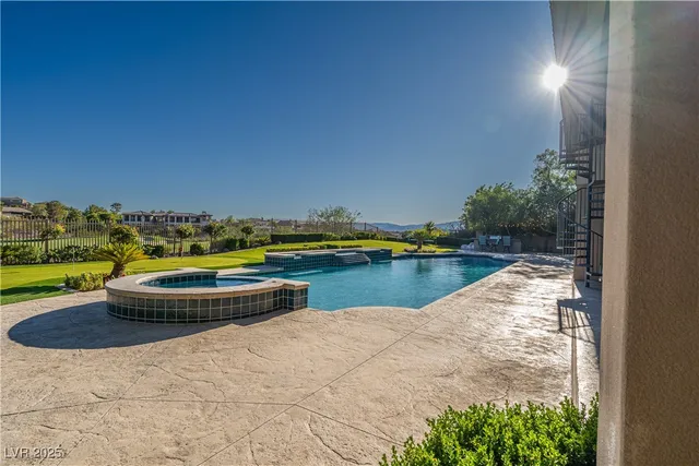 $4,750,000 | 17 Mountain Cove Court, Henderson, NV 89052