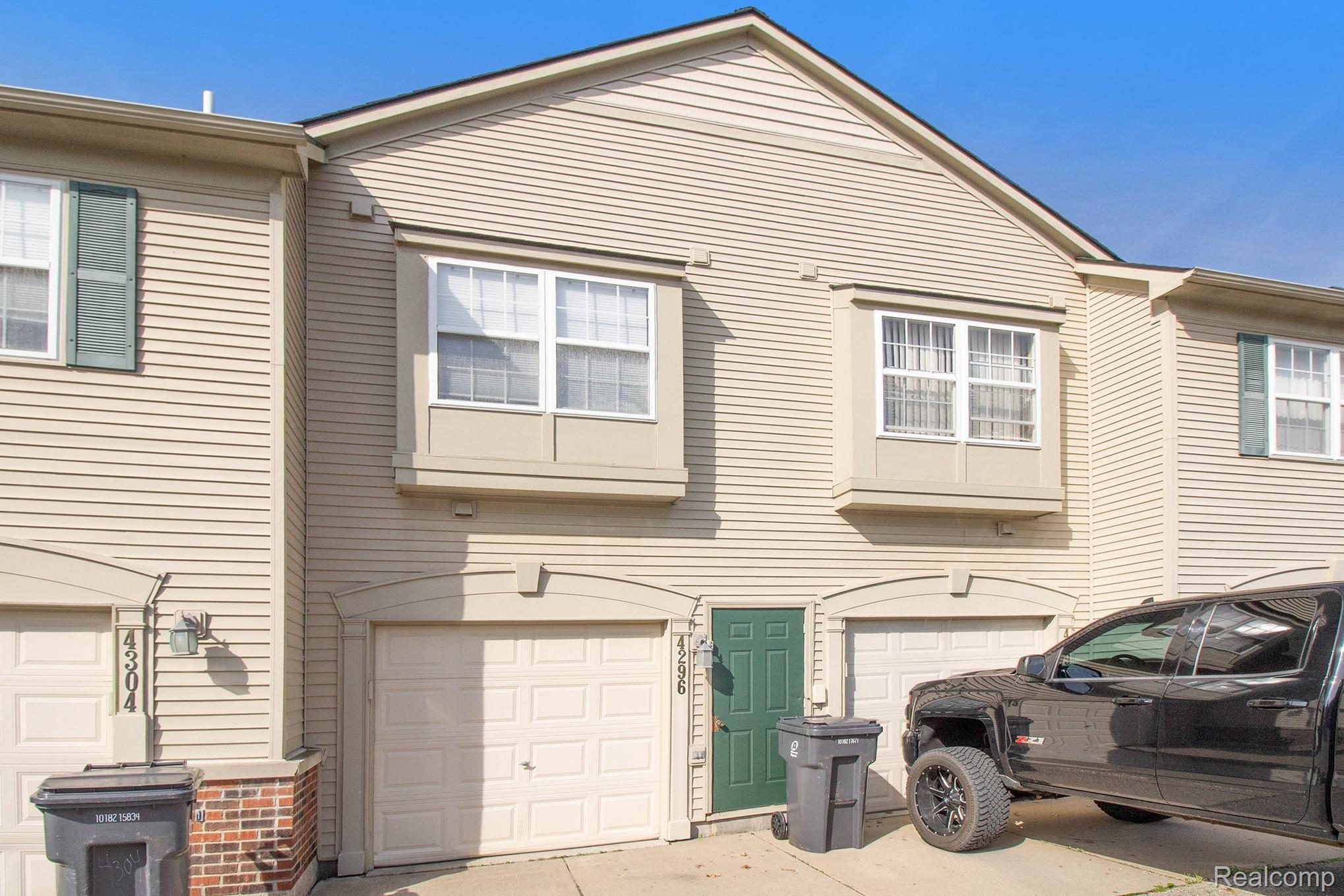 4296 Hampton Ridge Boulevard Howell, MI 48843 - Photo 18 of 20 IMG_0294.jpg