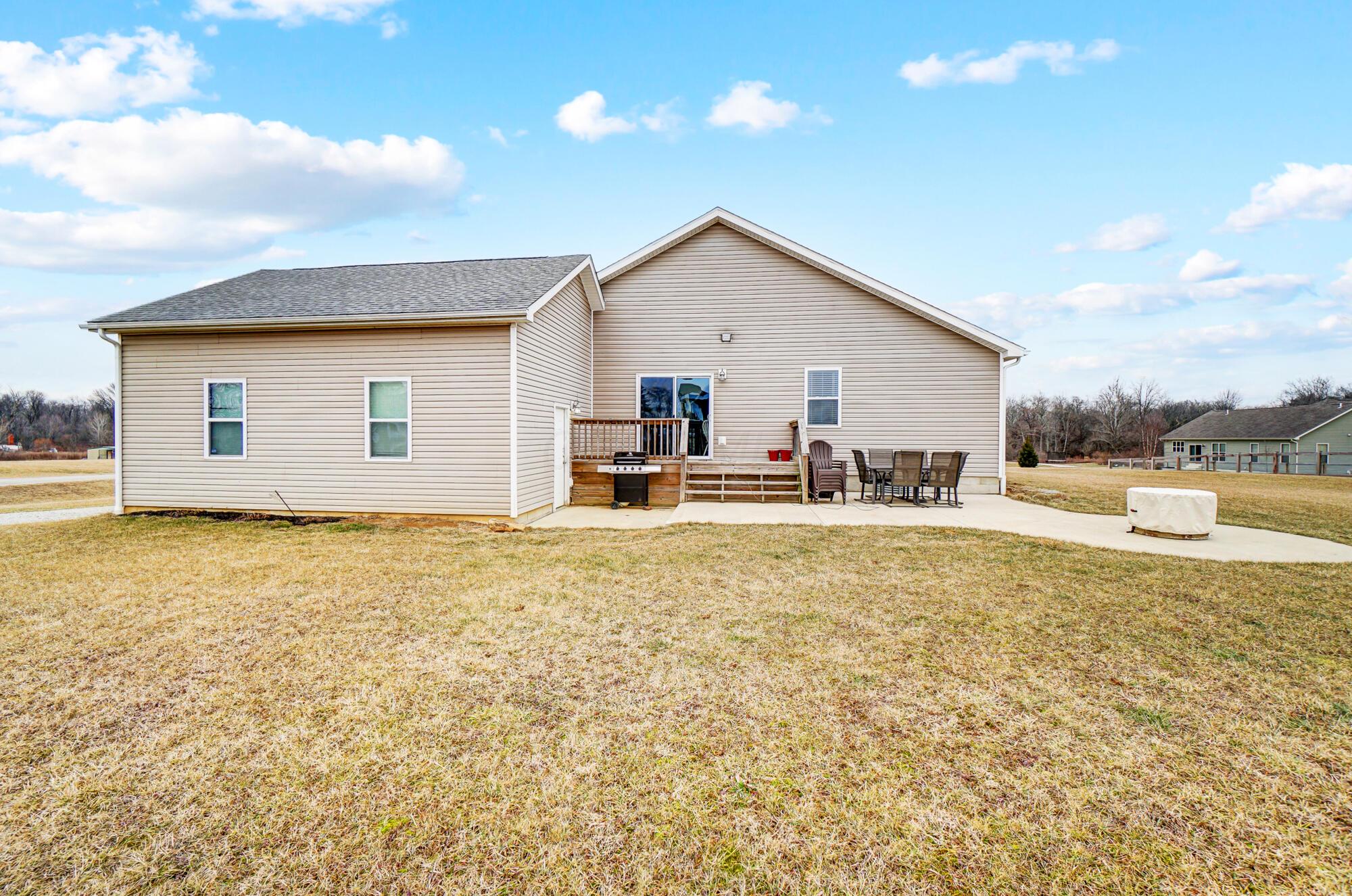 469 Treesong Road Marengo, OH 43334 - Photo 33 of 39 037