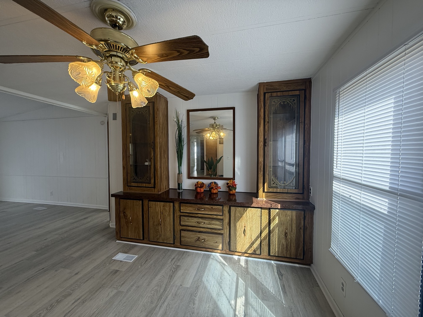 227 Blackthorn Road Matteson, IL 60443 - Photo 2 of 19 Gallery Image 2