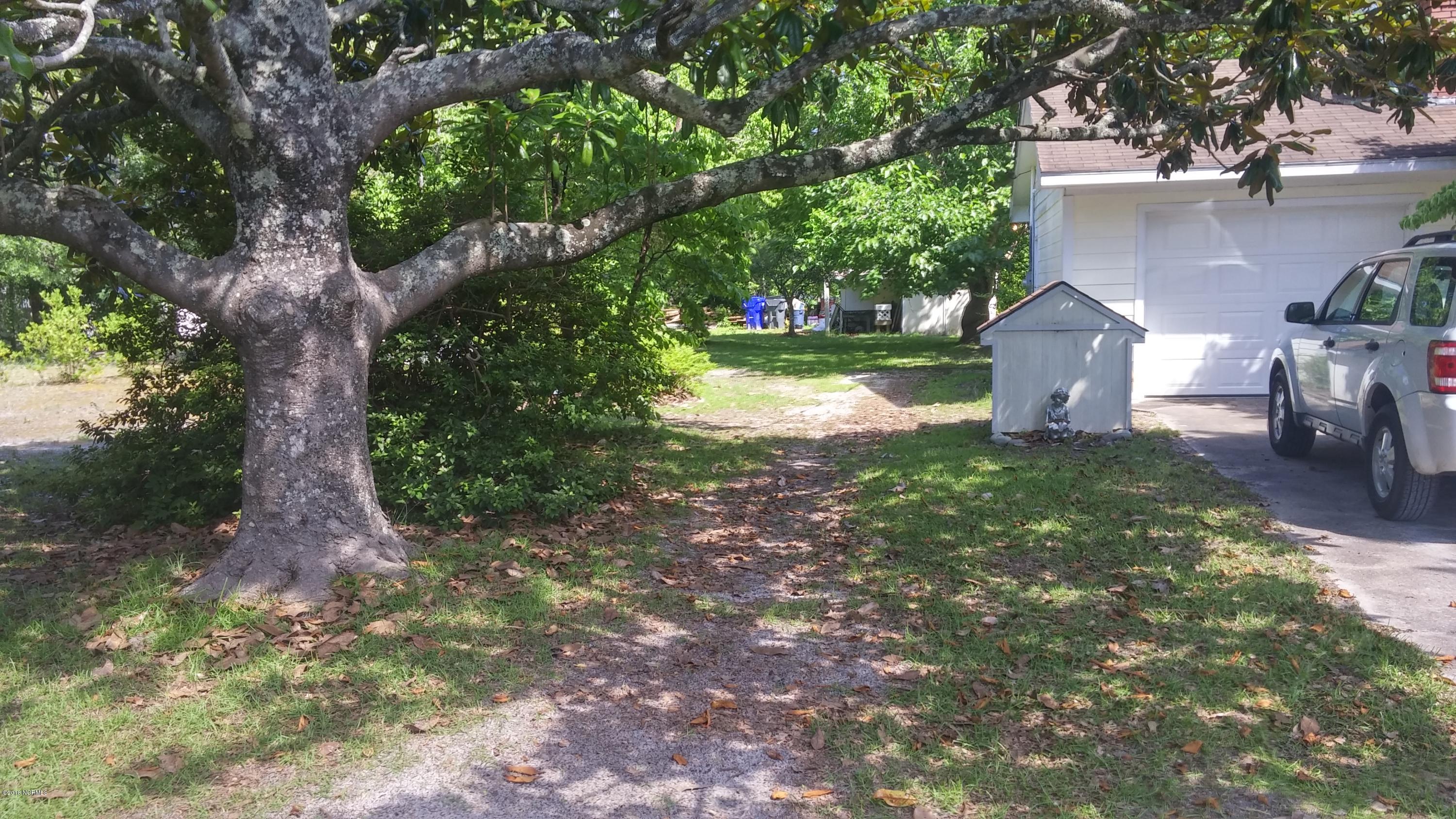 534 Mission Road Southport, NC 28461 - Photo 3 of 28 20180616_155305_HDR